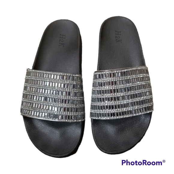 H2K Fabulous Bling Rhinestones Slide On Sandals Women's 8 - Picture 4 of 11